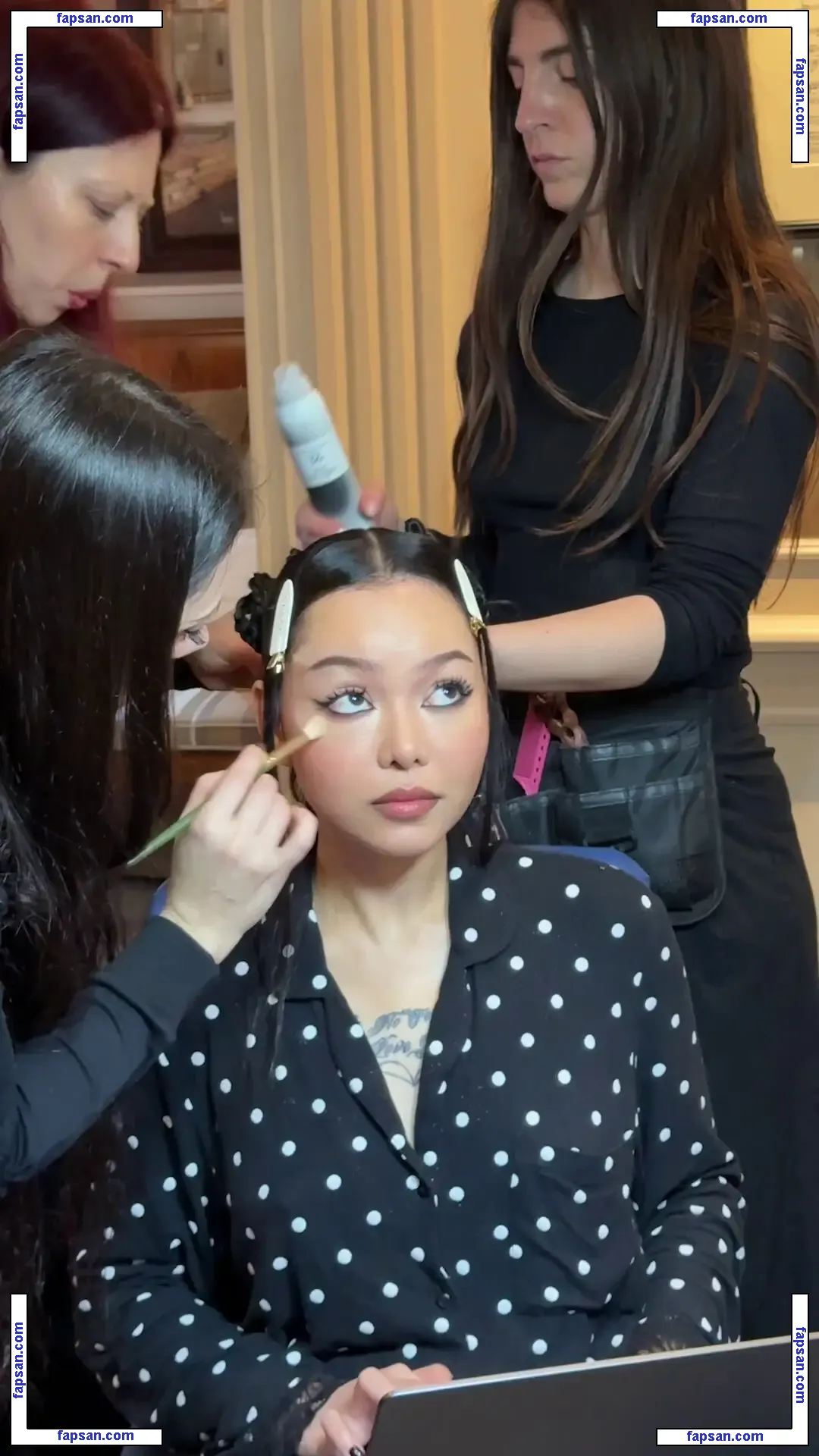 Bella Poarch голая фото #0975 с Онлифанс