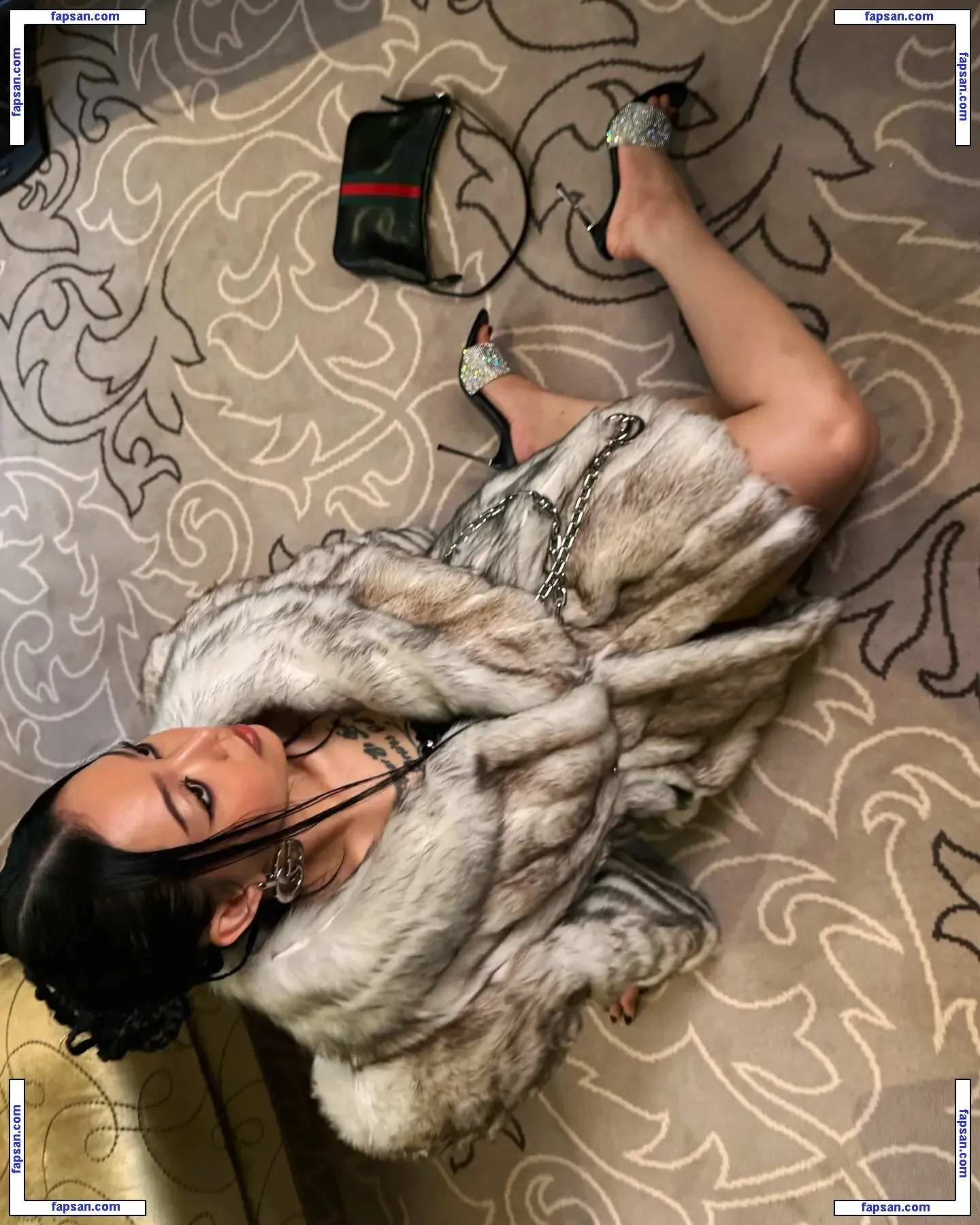 Bella Poarch голая фото #0984 с Онлифанс