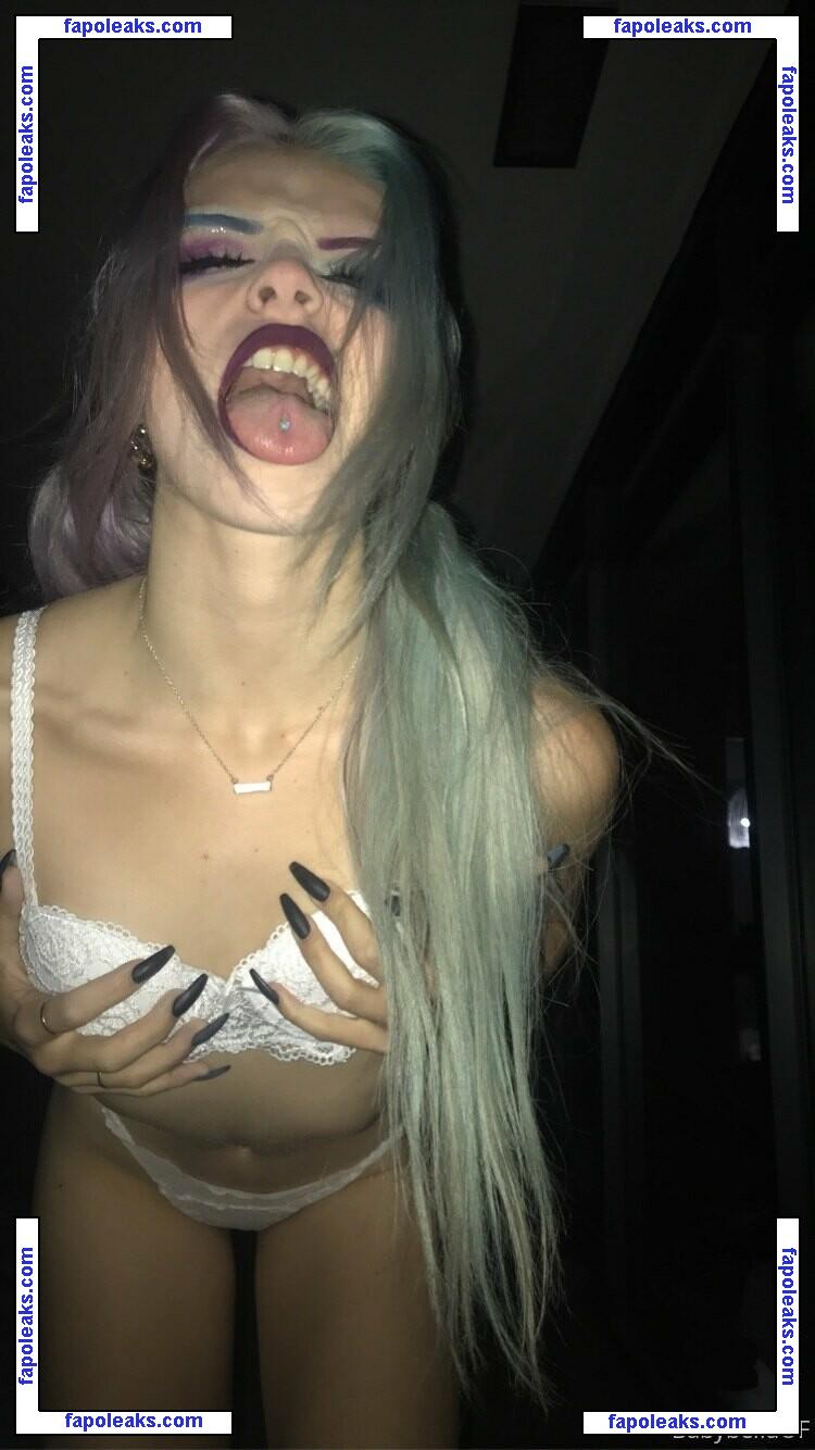 Bella Quinn / swashbucklerbella / trashbabytrix / trashbabytrixx nude photo #0040 from OnlyFans