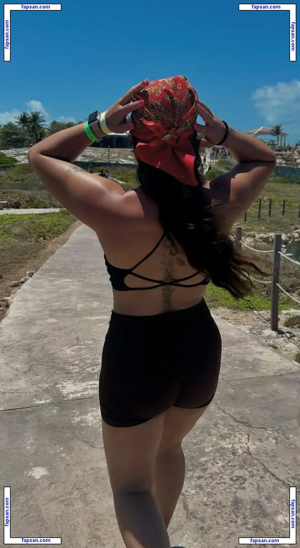 Bella Santry nude photo #0005 from OnlyFans
