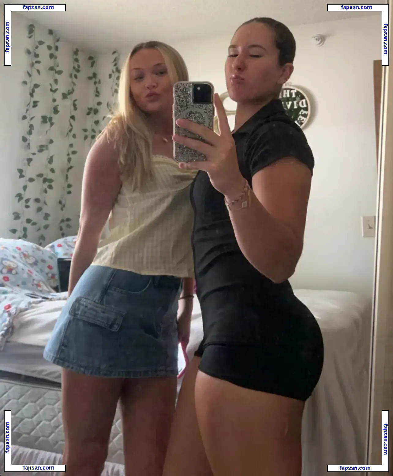Bella Santry nude photo #0013 from OnlyFans