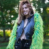 Bella Thorne голая #0751