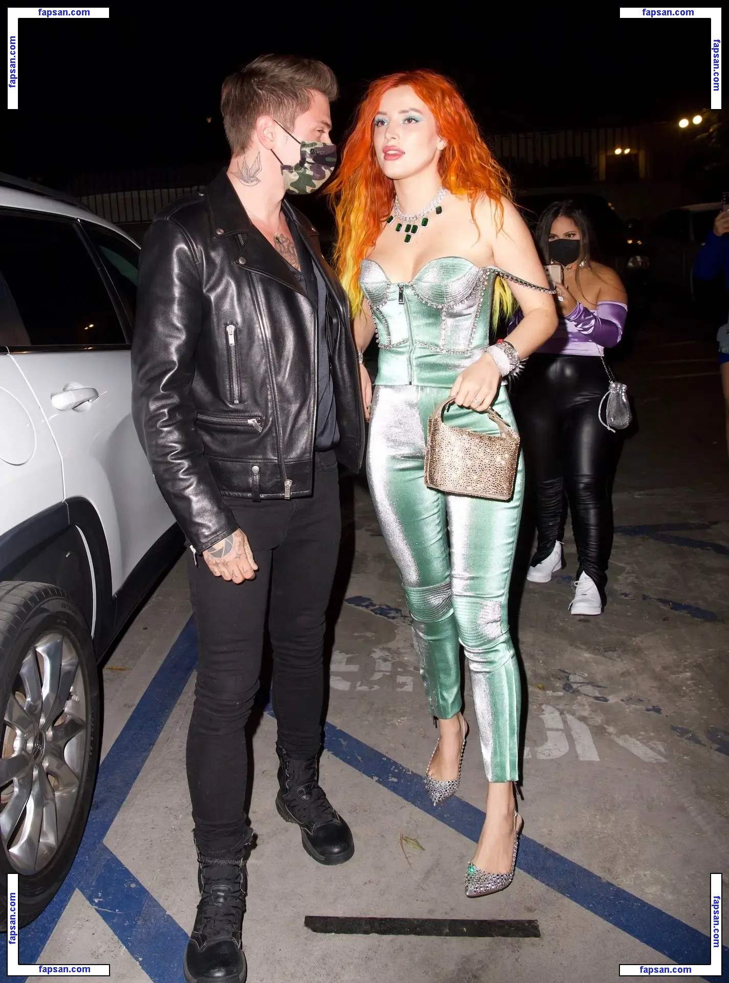 Bella Thorne голая фото #9423 с Онлифанс