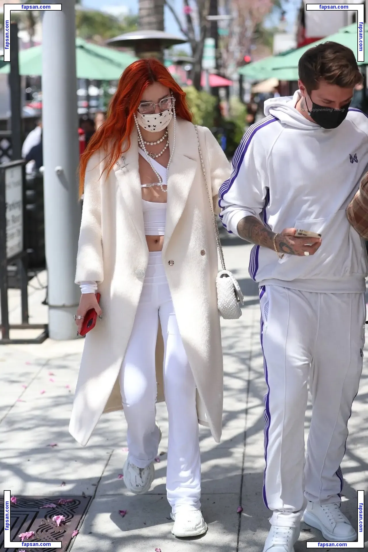 Bella Thorne голая фото #9495 с Онлифанс