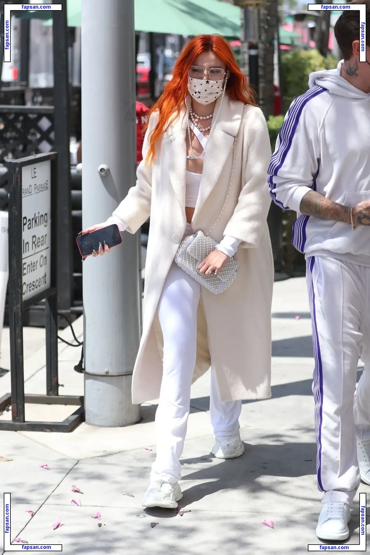 Bella Thorne голая фото #9502 с Онлифанс