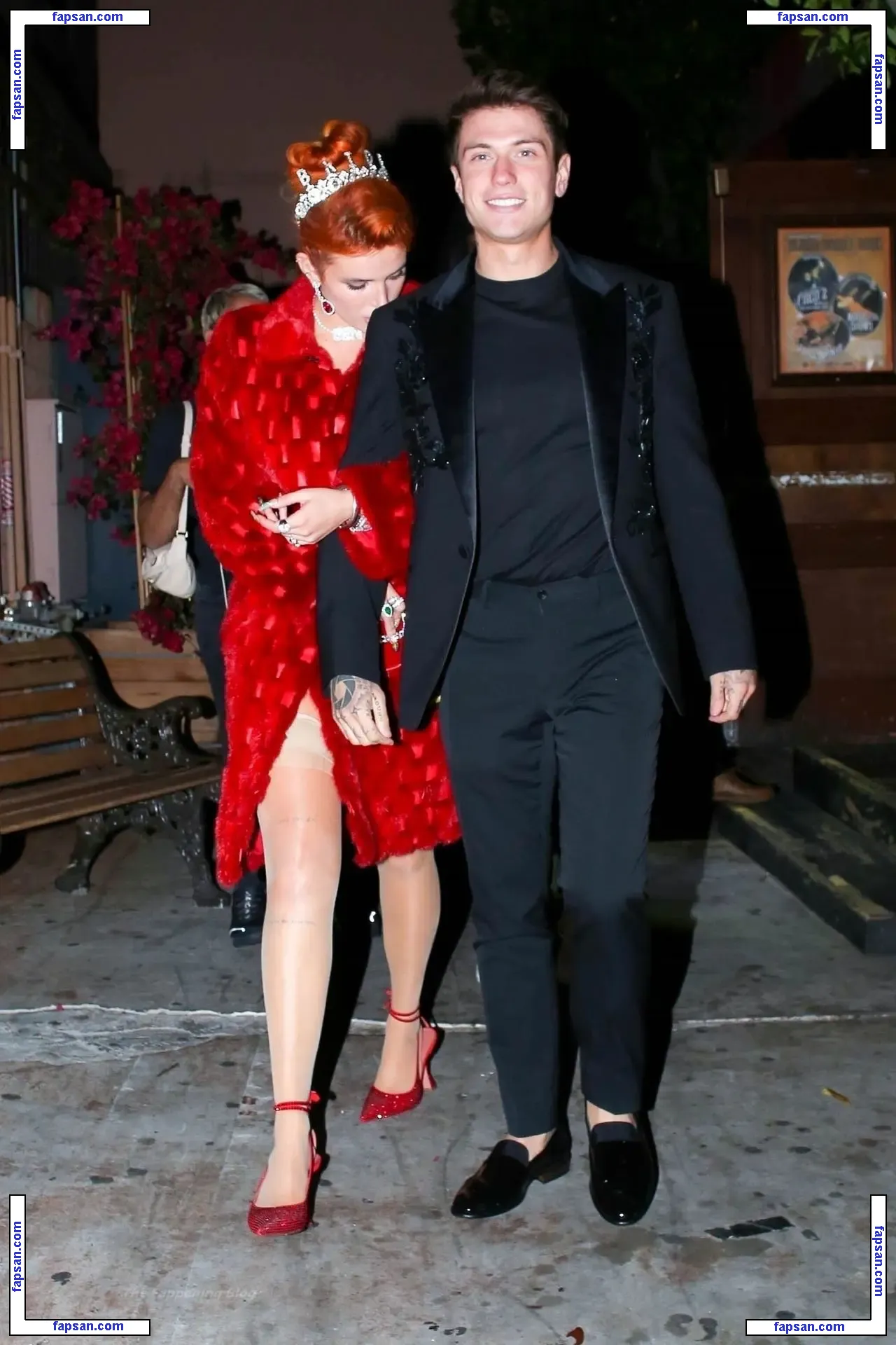 Bella Thorne голая фото #9553 с Онлифанс