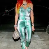 Bella Thorne голая #9405