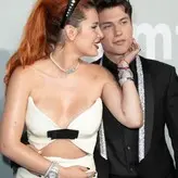 Bella Thorne голая #10106