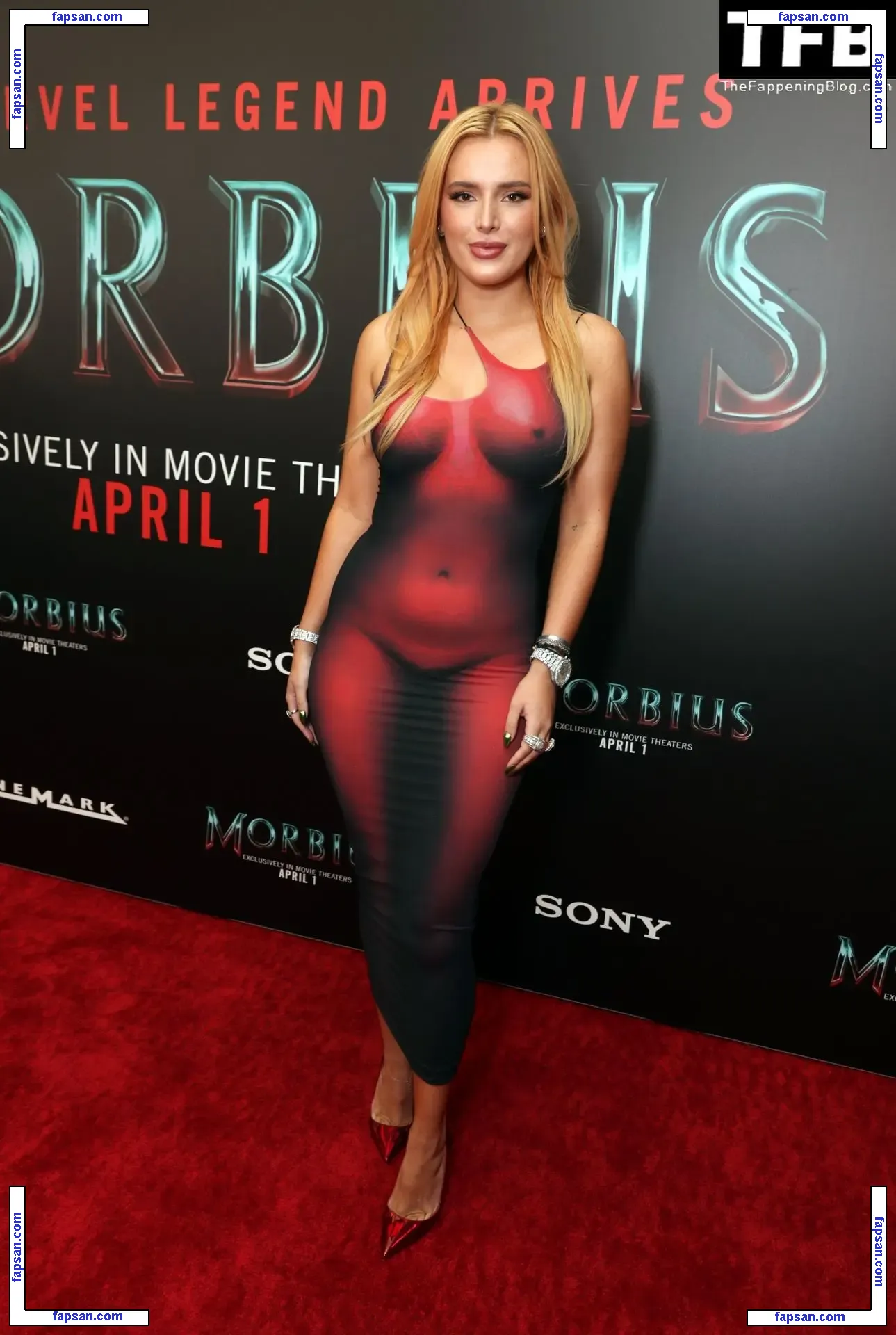 Bella Thorne голая фото #11151 с Онлифанс