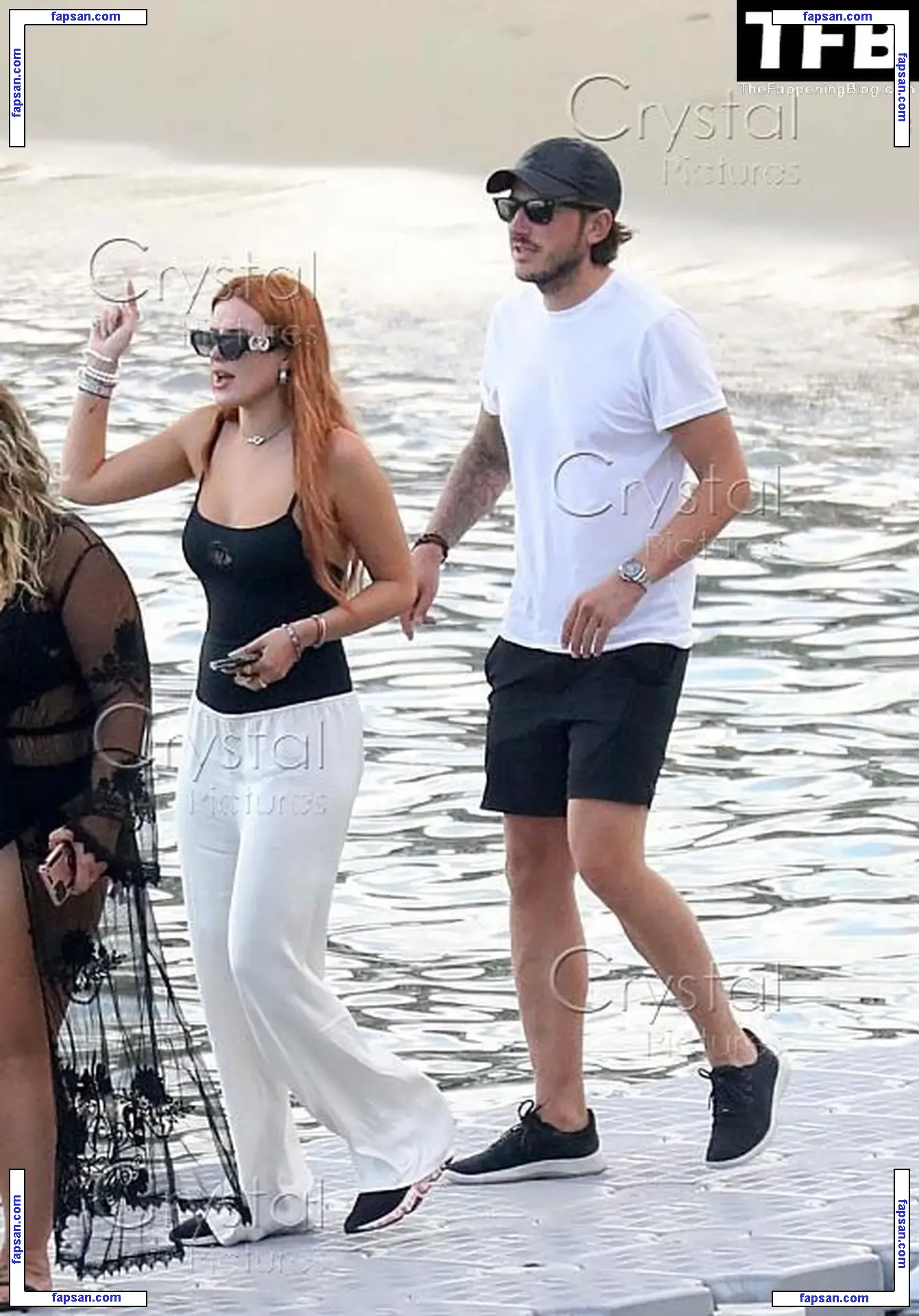 Bella Thorne голая фото #11535 с Онлифанс