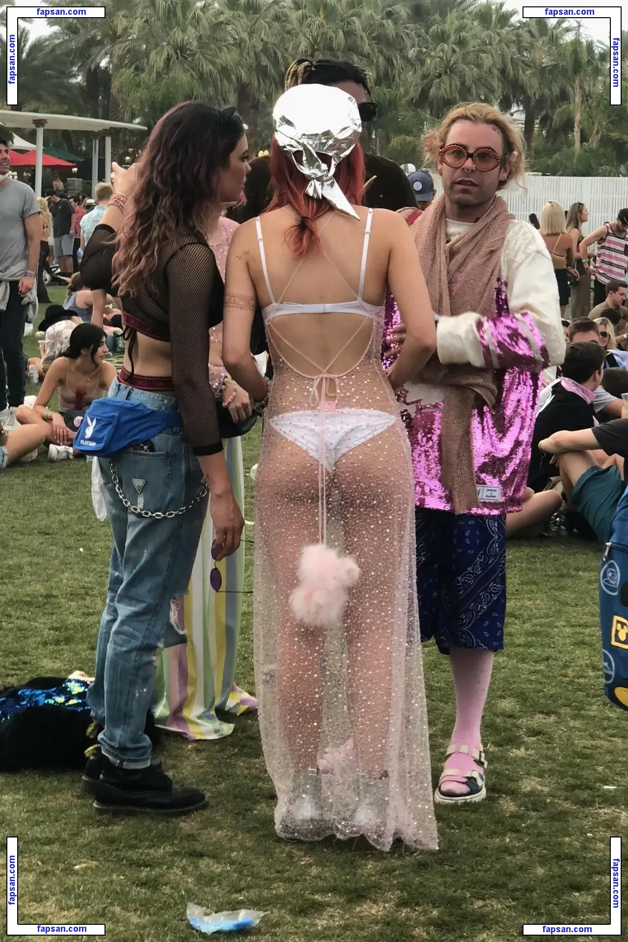 Bella Thorne голая фото #11685 с Онлифанс