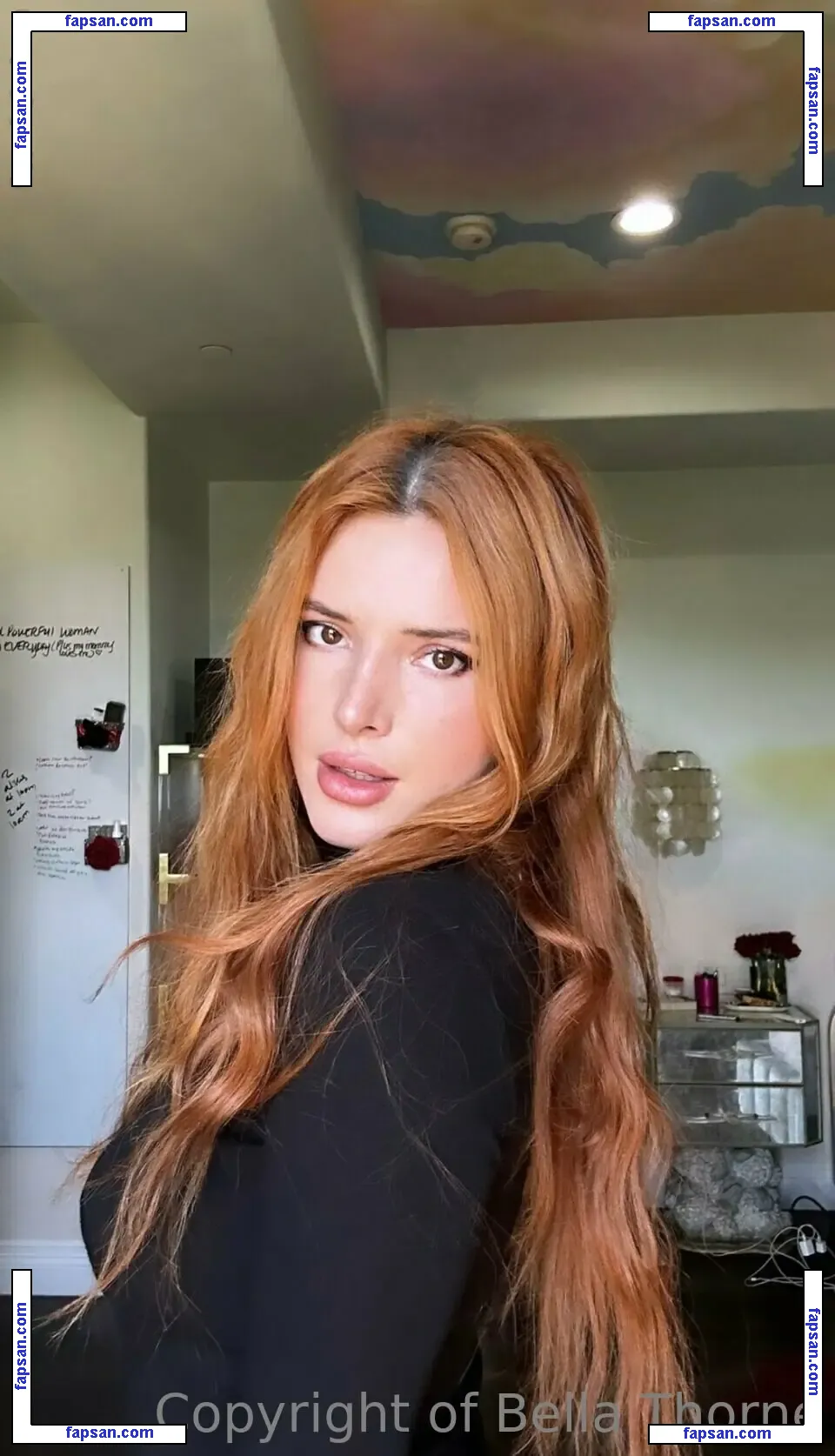 Bella Thorne голая фото #11772 с Онлифанс