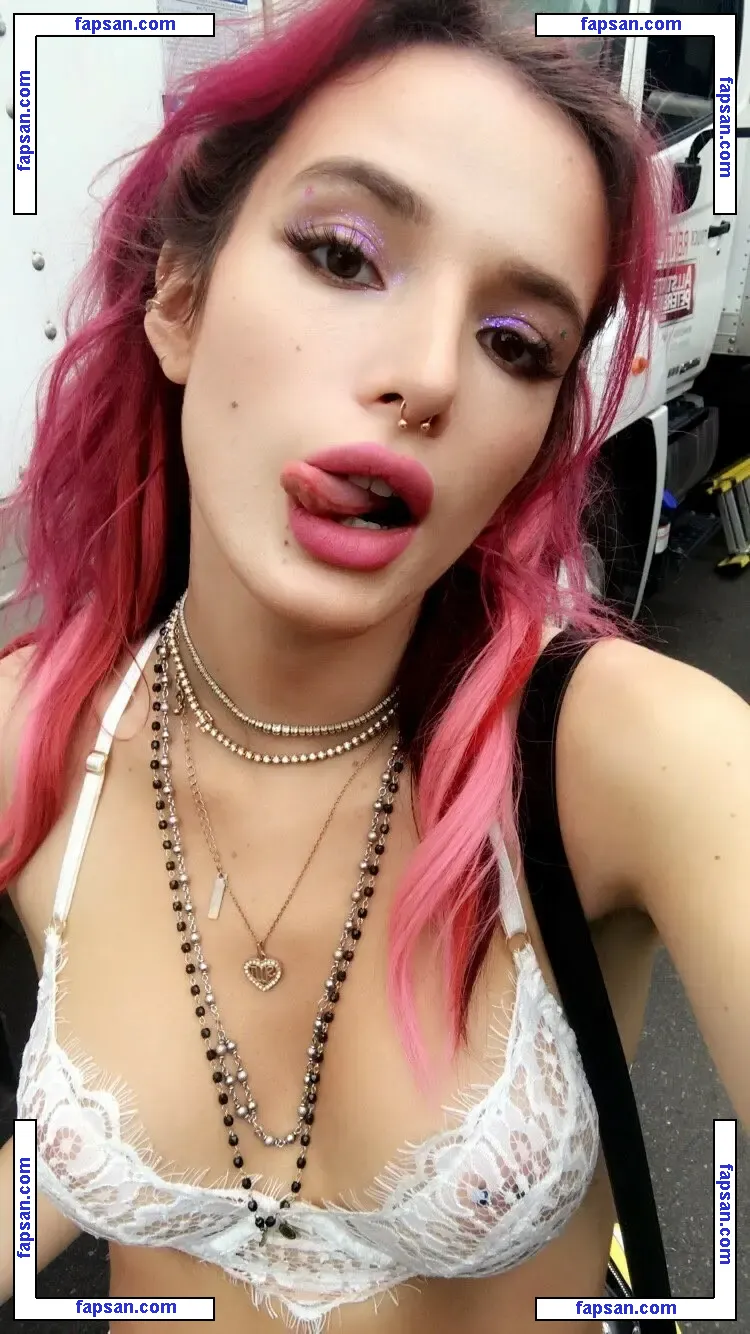 Bella Thorne голая фото #11970 с Онлифанс