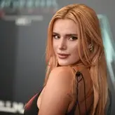 Bella Thorne голая #11047