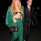 Bella Thorne голая #11164
