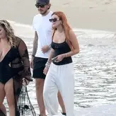 Bella Thorne голая #11510