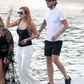 Bella Thorne голая #11511