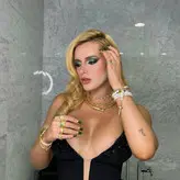Bella Thorne голая #11552