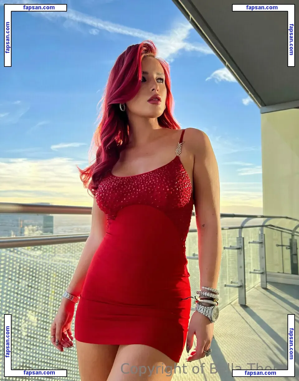 Bella Thorne голая фото #12220 с Онлифанс