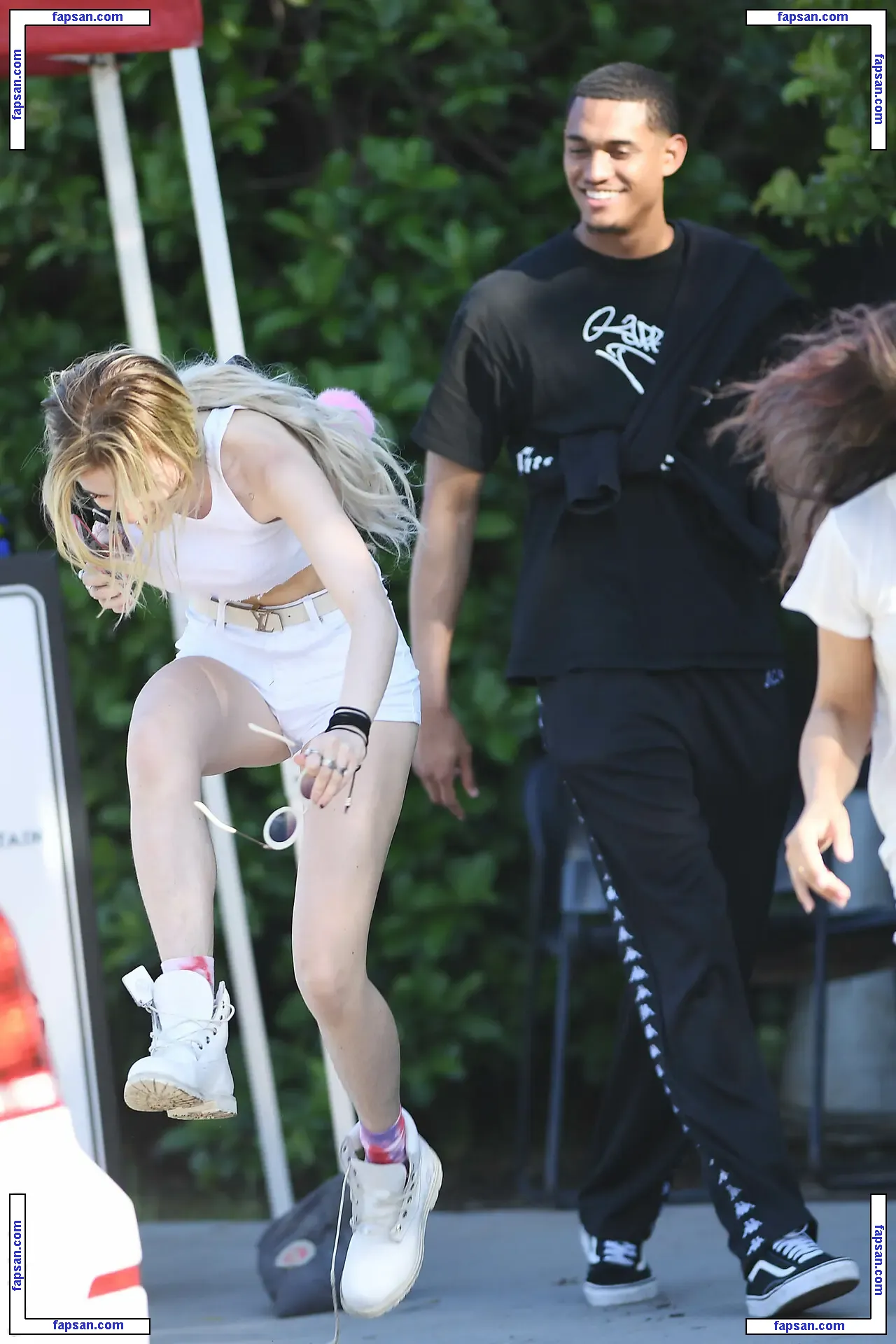 Bella Thorne nude photo #12579 from OnlyFans