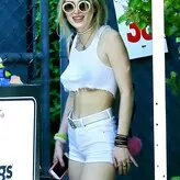 Bella Thorne голая #12011