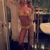 Bella Thorne голая #12123