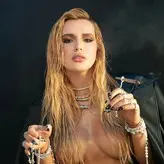 Bella Thorne голая #12272