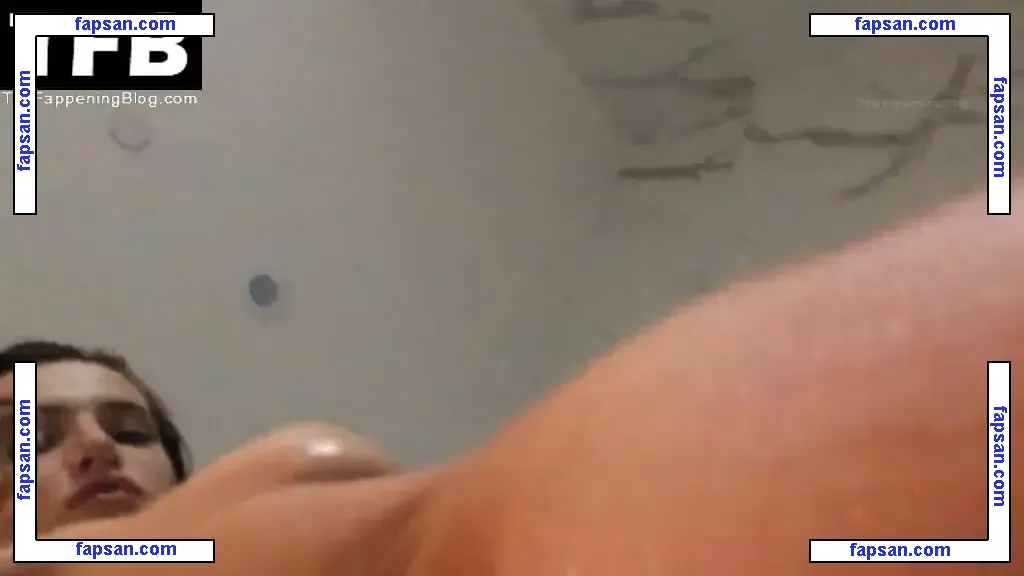 Bella Thorne nude photo #13064 from OnlyFans