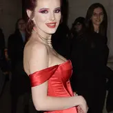 Bella Thorne голая #1149