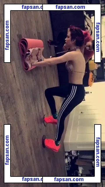 Bella Thorne голая фото #2326 с Онлифанс