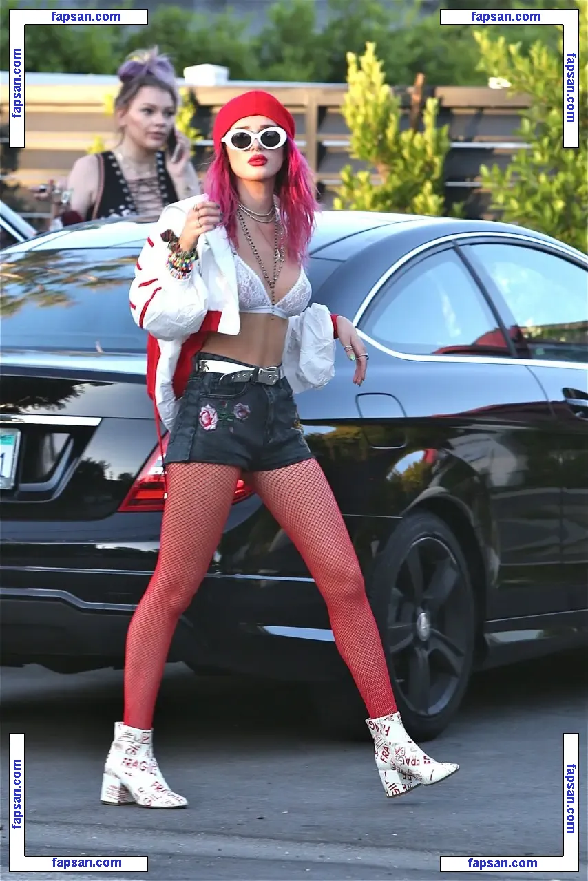 Bella Thorne голая фото #2517 с Онлифанс