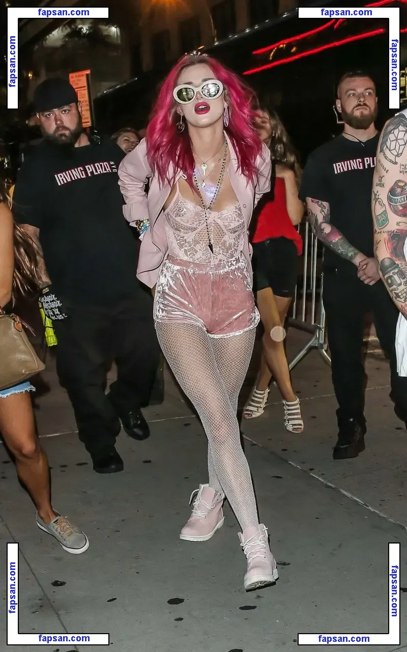 Bella Thorne голая фото #2743 с Онлифанс