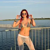 Bella Thorne голая #2182