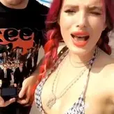 Bella Thorne голая #2195