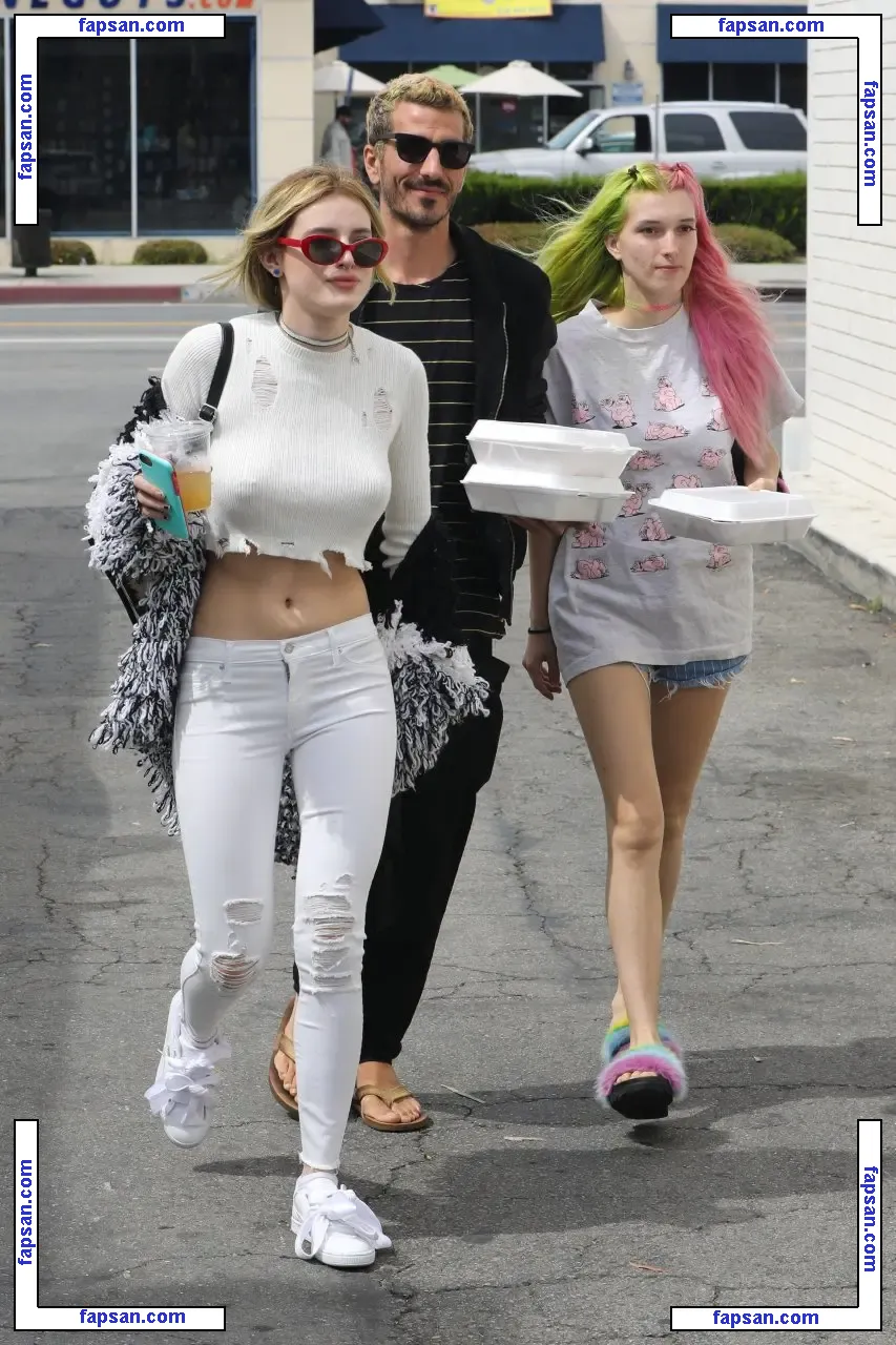 Bella Thorne голая фото #3370 с Онлифанс