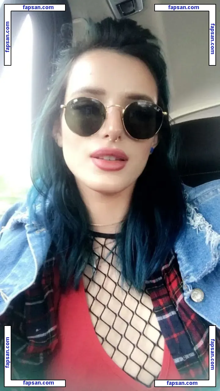 Bella Thorne голая фото #3758 с Онлифанс