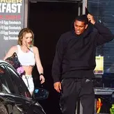 Bella Thorne голая #3527