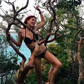 Bella Thorne голая #3971