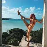 Bella Thorne голая #3976