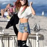 Bella Thorne голая #4113