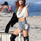 Bella Thorne голая #4122