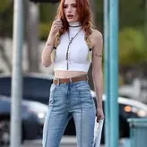 Bella Thorne голая #4207