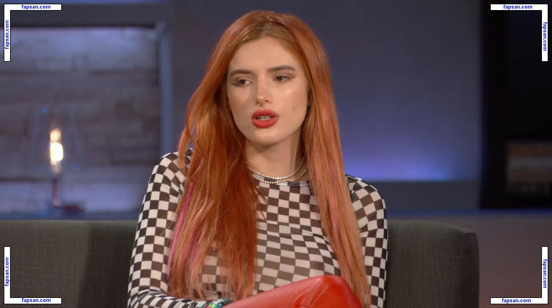 Bella Thorne голая фото #6179 с Онлифанс