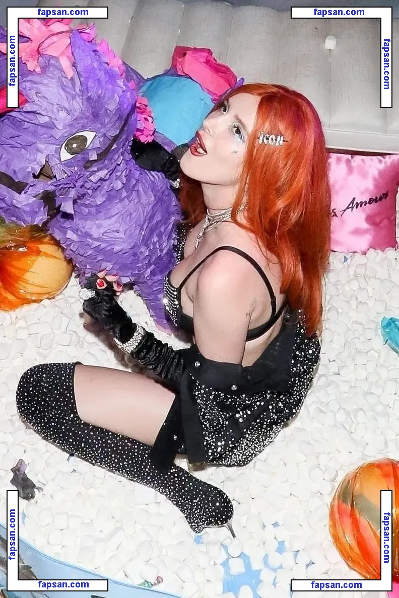 Bella Thorne голая фото #6350 с Онлифанс