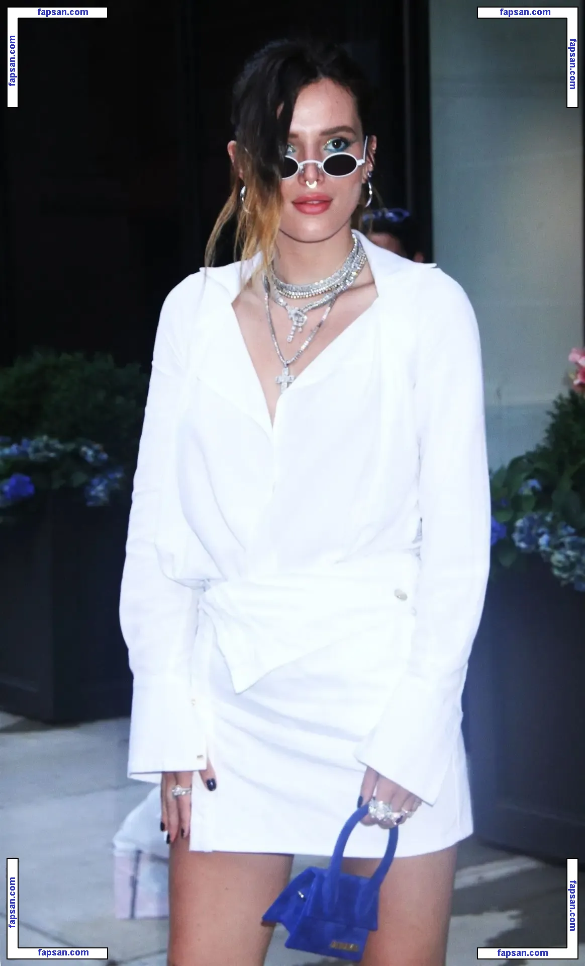 Bella Thorne голая фото #6725 с Онлифанс