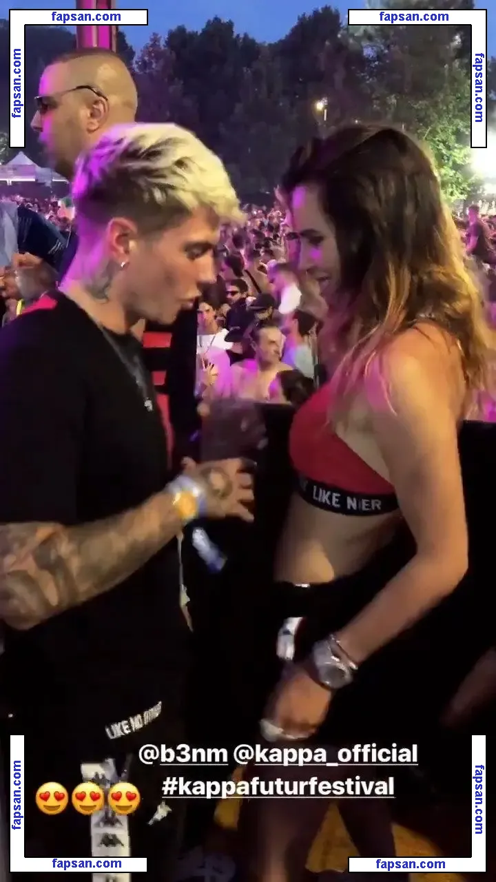 Bella Thorne голая фото #6828 с Онлифанс