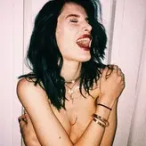 Bella Thorne голая #6093