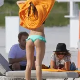 Bella Thorne голая #6143