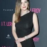 Bella Thorne голая #6310