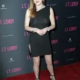 Bella Thorne голая #6323